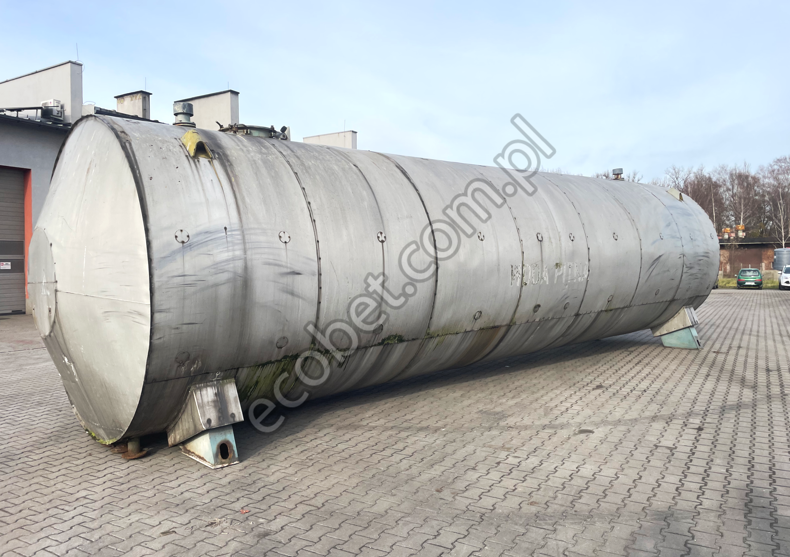 zbiornik na melasę 50 000 litrów z izolacją PUR