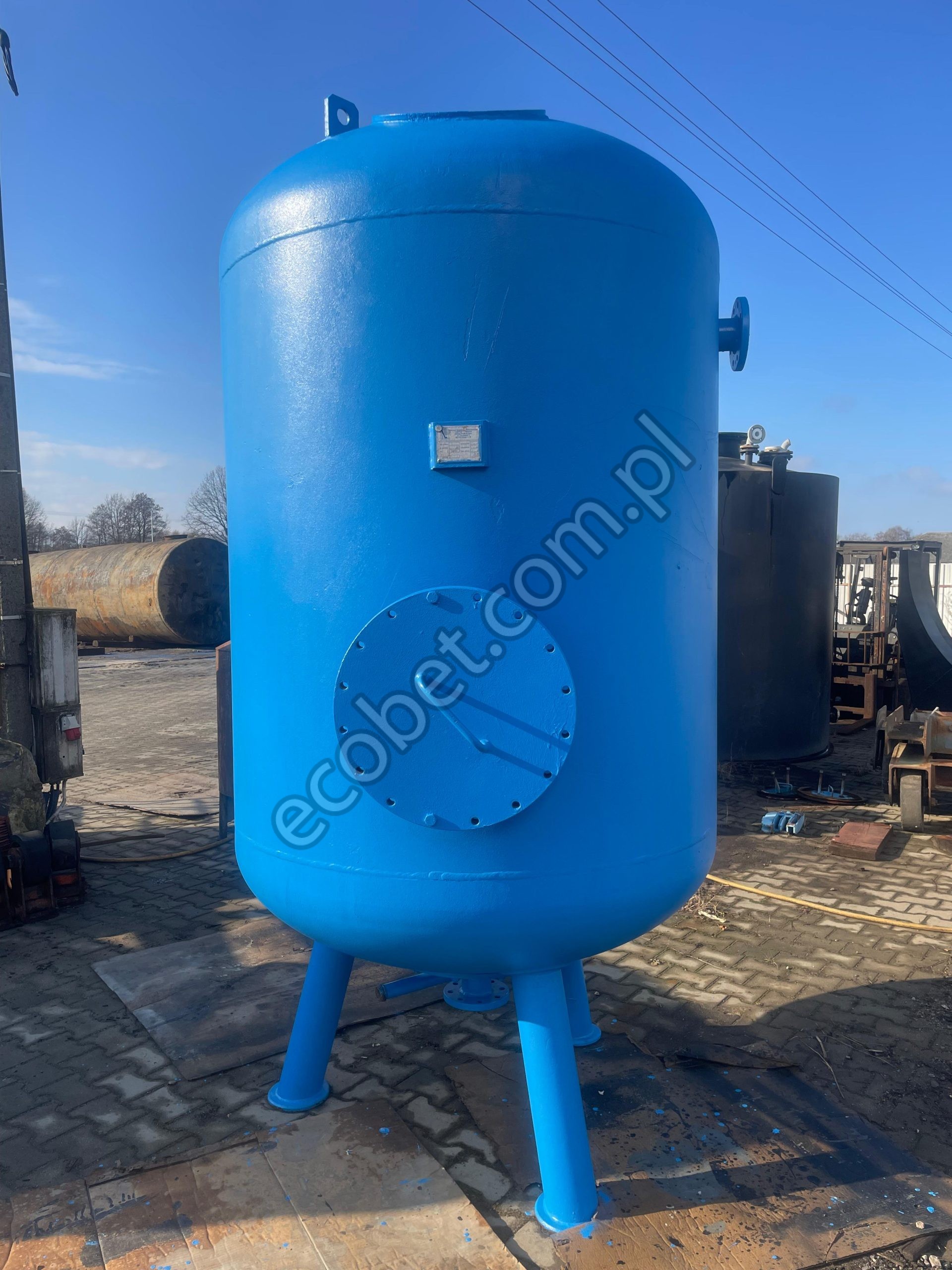 Zbiornik stalowy 3200l malowany antykorozyjnie niebieski